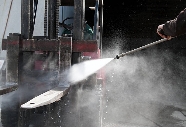 Best Restaurant Pressure Washing  in Fort Pierce North, FL